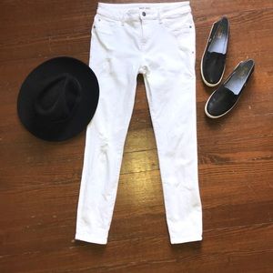 WARP + WEFT White Distressed Skinny Jeans